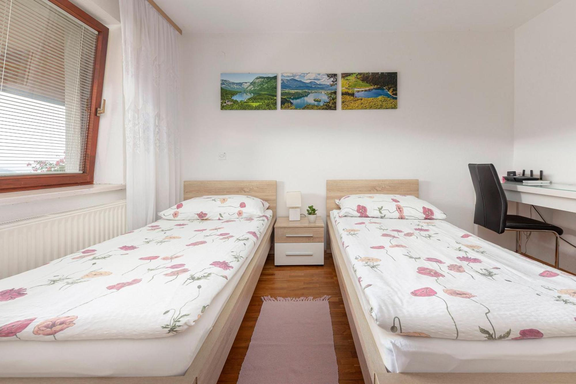 Fine Stay Apartments Zirovnica 外观 照片